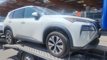 Львівські митники викрили схему незаконного ввезення автівок в Україну