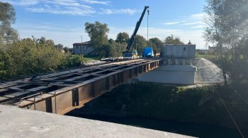 На Львівщині ремонтують міст через Дністер, який 15 років тому зруйнувала повінь