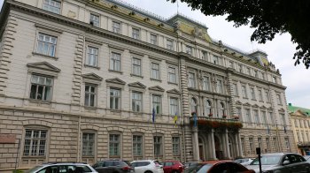 Львівська обласна військова адміністрація збільшує видатки на оборону щонайменше на 30 млн грн