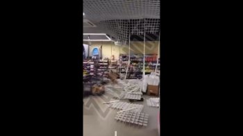 В супермаркеті Дрогобича обвалилась стеля внаслідок ракетного удару росіян (відео)