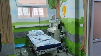 У львівському Охматдиті відкрили передопераційну кімнату, де дітей поруч із рідними вводитимуть у медикаментозний сон