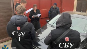 Хотіли загарбати 280 га біля моря у Затоці: СБУ затримали депутата та його дружину