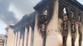 По гуманітарному штабу у Лисичанську завдали близько 30 ударів — будівлю знищили повністю