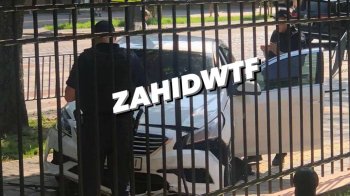 ДТП у Львові: авто біля політехніки вилетіло на тротуар