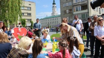 На День сім’ї у Дрогобичі зібрали понад 28 тисяч гривень для військових