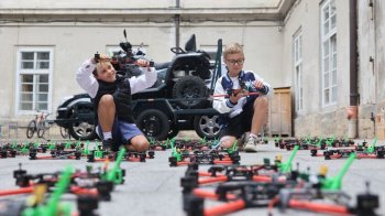 Львівські школярі передали допомогу військовим на понад 2 млн грн