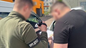 Мешканця Львівщини викрили на перепаленні ухилянтів за кордон поза пунктами пропусків