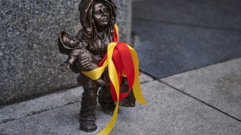 У Польщі з’явилися скульптури гномів, пов'язаних з Україною