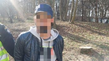 Впізнали крадія: у Львові патрульні затримали чоловіка із наркотиками, який крав у супермаркеті