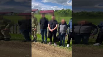 Фото ухилянтів, яких затримали чернівецькі прикордонники