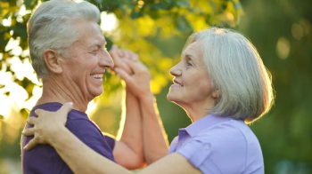 Вчені шокували висновком про тривалість життя чоловіків і жінок та повідомили про суттєві зміни