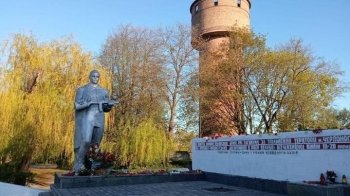 На Червоноградщині знесуть ще три радянські пам'ятники