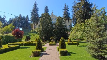 Митрополичі сади, вікові дерева і нові парки: Львівщина долучається до україно-польського  екопроєкту