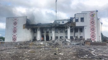 У передмісті Харкова ворог знищив гуманітарний центр