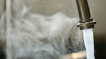 Тимчасові відключення гарячої води у Львові: деталі і графік