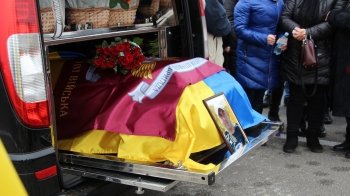 Дрогобиччина прощається із загиблим захисником