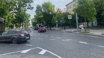 перехрестя вулиць Гнатюка та проспекту Свободи