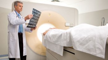 Всесвітній день боротьби з раком: які обстеження слід робити, щоб запобігти розвитку онкозахворювання 