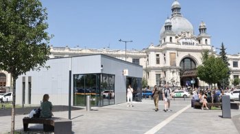 Біля головного вокзалу Львова запрацював Центр туристичної інформації