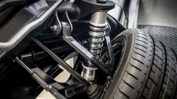 5 ранніх симптомів несправних амортизаторів, які водії часто ігнорують