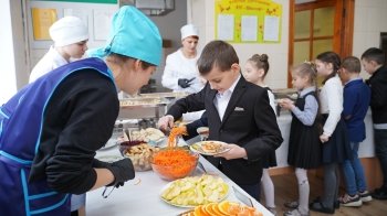 У Львові діти захисників України безкоштовно харчуватимуться у школах та садках: деталі