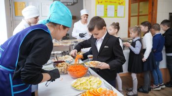 безкоштовні обіди для учнів на Львівщині