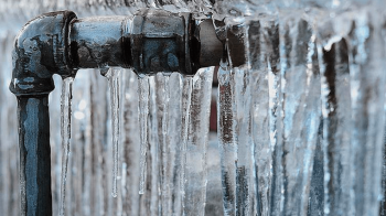 Через морози у Шептицькому замерзли 18 систем дощової каналізації