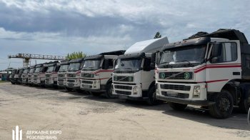 На потреби ЗСУ передали вилучені в родичів Медведчука та Козака автівки на понад 1 млн доларів