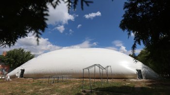 У Львові завершують будівництво першої льодової арени