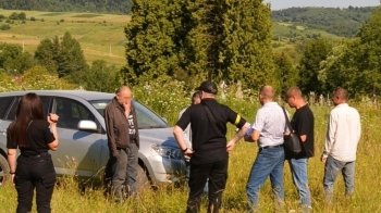 Нічне вбивство у лісі та гаряча вода у Львові: головні події області за добу