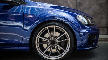 автомобіль