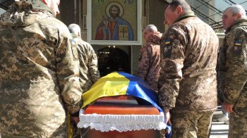 У Бродах провели в останню путь захисника, який загинув ще 16 вересня