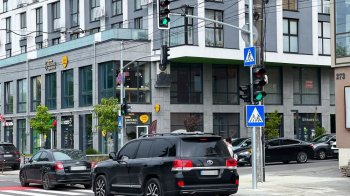 У Львові запрацював ще один світлофор з розумним керуванням
