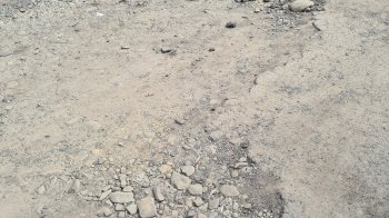 «Ями по коліно»: львів’яни нарікають на погану дорогу на вулиці Окружній