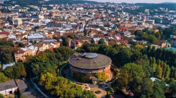 Львів: майже 200 дерев планують зрізати на Цитаделі