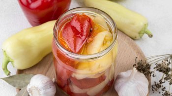 Маринований болгарський перець на зиму: рецепт із часником