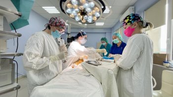 Обпекла ніжку гарячим супом: львівські спеціалісти лікують 5-річну дівчинку