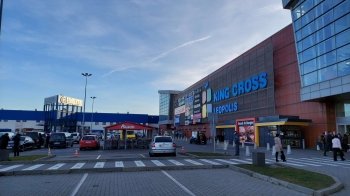 "Замінування" у Львові: поліція обстежила 4 торгівельні центри (UPD: вибухівки не виявили)