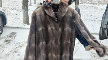 Вдовам «Л/ДНРівців» замість «гробових» дарують шуби (фото)