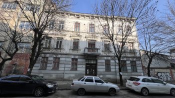 будівля на вул. С. Яблонської, 25