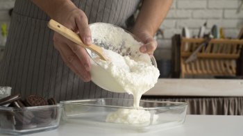 Як приготувати домашній вершковий сир: рецепт, який варто зберегти