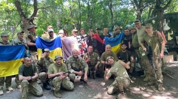 Святослав Вакарчук відвідав львівських десантників на фронті