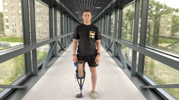 Пережив окупацію Гостомеля та втратив ногу на Донеччині: у Львові до протезування готується захисник