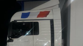 Львівські прикордонники виявили викрадену у Франції вантажівку