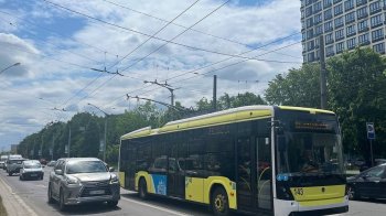 На трьох вулицях Львова оновлять близько 10 км тролейбусної мережі