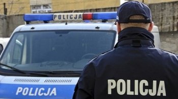 Непритомно лежав біля річки: польські поліцейські врятували українця, який ледь не вмер від переохолодження