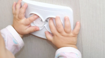 На Львівщині хлопчик вставив вінчики міксера в розетку й отримав удар струмом