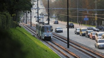У Львові на трьох трамвайних маршрутах їздитимуть автобуси через перевірку інфраструктури