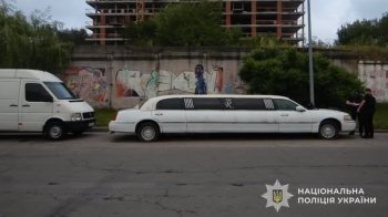 У Львові в салоні лімузина знайшли тіло 46-річного чоловіка