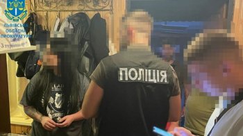 Поліція затримала 26-річну львів’янку за продаж неіснуючих товарів для військових
